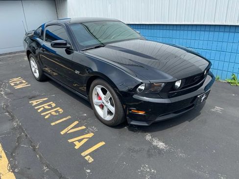 Used 2010 Ford Mustang GT RWD image 1