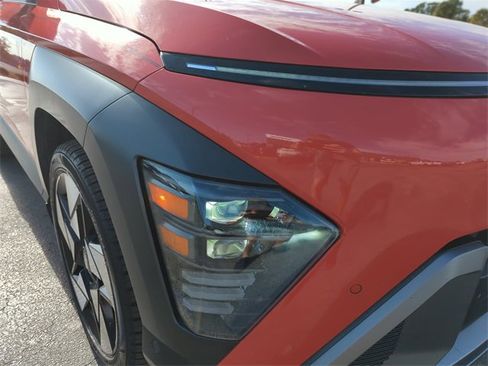 Used 2024 Hyundai Kona Limited image 11
