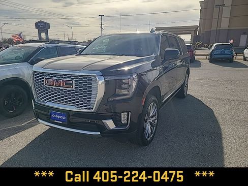 Used 2021 GMC Yukon XL Denali w/ Denali Premium Package image 11