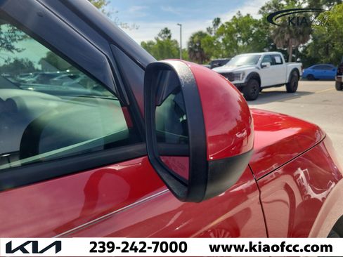 Used 2020 Kia Soul LX FWD image 7