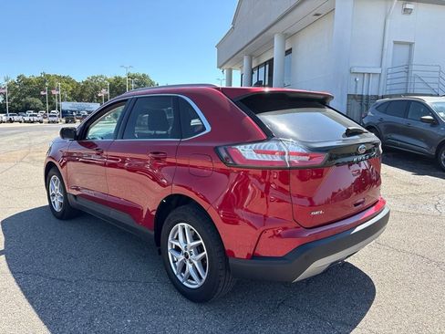 Certified 2023 Ford Edge SEL w/ Convenience Package AWD/4WD image 5