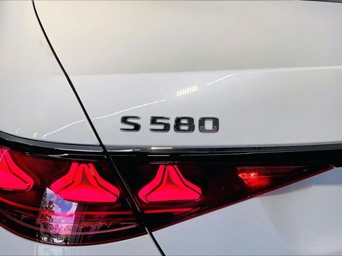New 2027 Mercedes-Benz S 580 4MATIC Sedan image 6