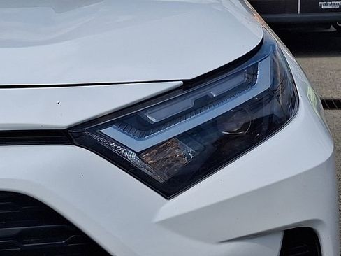 Used 2023 Toyota RAV4 LE AWD/4WD image 9