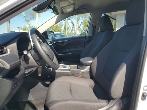 Used 2024 Toyota RAV4 LE image 11