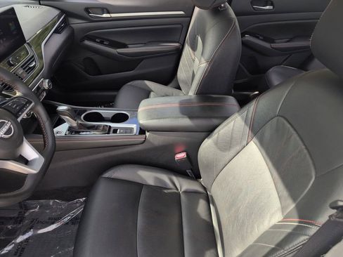 Used 2025 Nissan Altima 2.5 SR w/ SR Premium Package AWD/4WD image 24