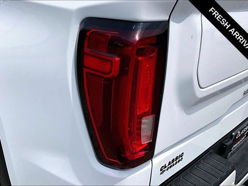 Used 2020 GMC Sierra 1500 AT4 w/ Off-Road Performance Package AWD/4WD image 23