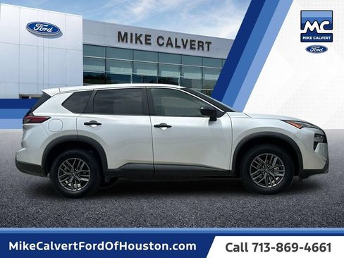 Used 2024 Nissan Rogue S FWD image 6