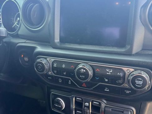 Used 2023 Jeep Gladiator Sport AWD/4WD image 23