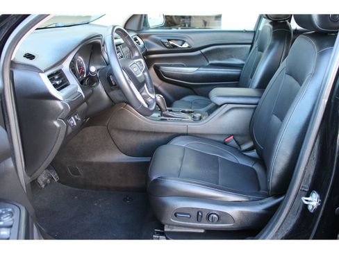 Used 2019 GMC Acadia SLT w/ LPO, Black Accent Package image 11