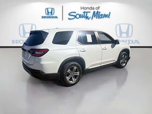 Used 2023 Honda Pilot EX-L image 7