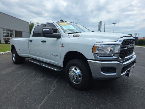 Used 2024 RAM 3500 Big Horn AWD/4WD image 4