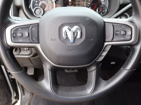 Used 2024 RAM 2500 Tradesman w/ Chrome Appearance Group AWD/4WD image 11