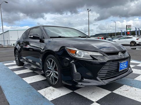 Used 2016 Scion tC FWD image 7