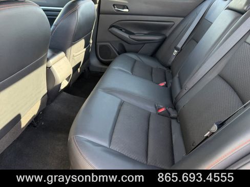 Used 2024 Nissan Altima 2.5 SR FWD image 13