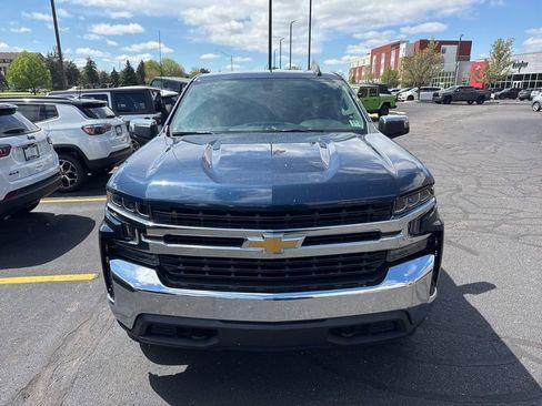 Used 2020 Chevrolet Silverado 1500 LT w/ All-Star Edition AWD/4WD image 3