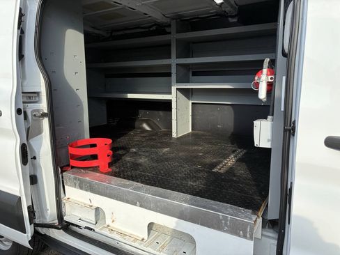 Used 2019 Ford Transit 150 130 Low Roof RWD image 22