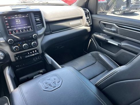 Used 2019 RAM 1500 Laramie w/ Sport Appearance Package AWD/4WD image 17