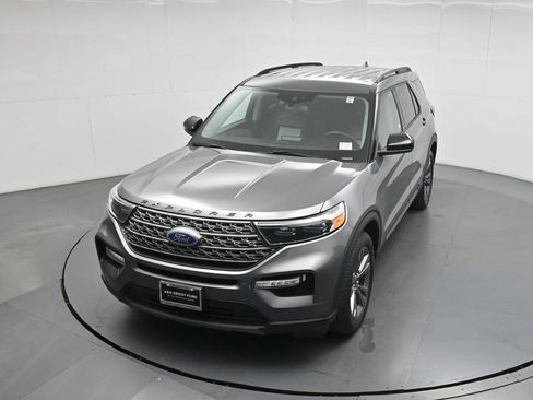 Certified 2023 Ford Explorer XLT w/ Equipment Group 202A RWD image 36