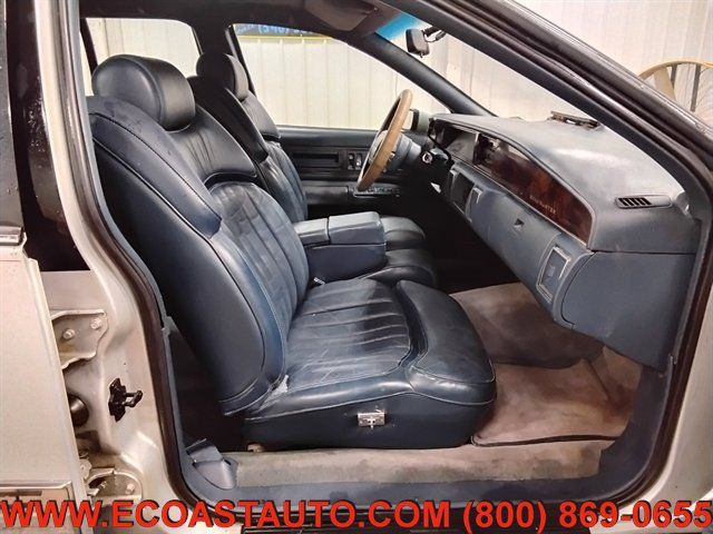 Used 1992 Buick Roadmaster Sedan RWD image 14