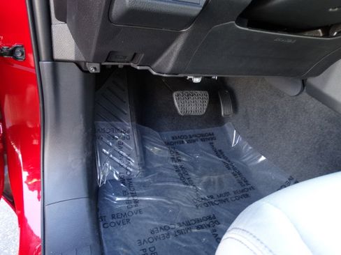 New 2025 Toyota Tacoma SR5 image 9