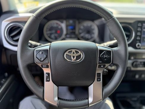 Used 2023 Toyota Tacoma SR5 w/ Technology Package AWD/4WD image 8