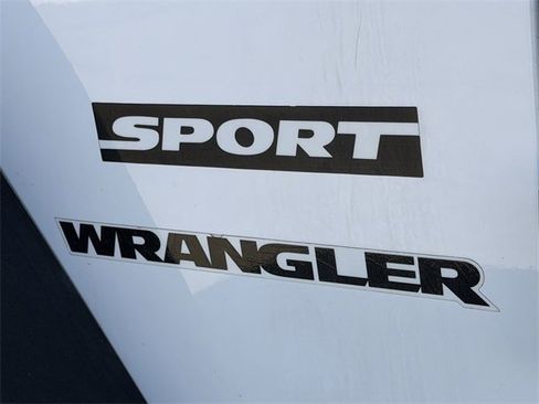 Used 2014 Jeep Wrangler Sport image 9