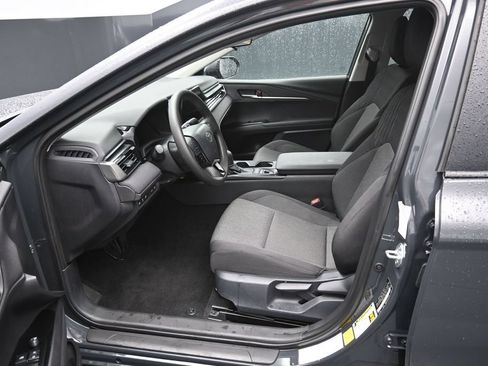 Used 2026 Toyota Camry LE FWD image 9