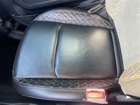 Used 2021 Jeep Gladiator Overland image 22