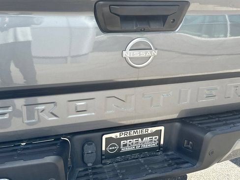 Certified 2023 Nissan Frontier SV w/ SV Convenience Package RWD image 7