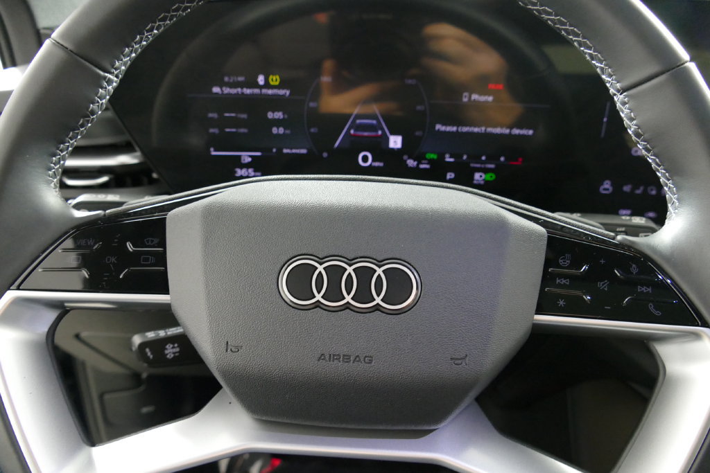 Certified 2025 Audi Q5 Premium Plus AWD/4WD image 17