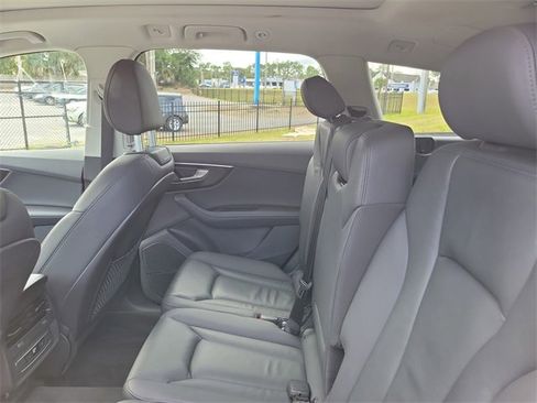 Used 2024 Audi Q7 3.0T Premium Plus image 28