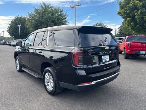 Used 2025 Chevrolet Tahoe LT AWD/4WD image 3