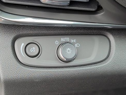 New 2026 Buick Envista Sport Touring w/ Convenience I Package FWD image 19