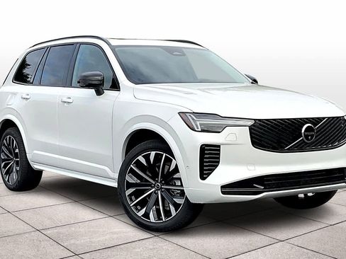 New 2026 Volvo XC90 B6 Ultra w/ Protection Package image 2