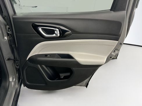 Used 2022 Jeep Compass Limited image 30