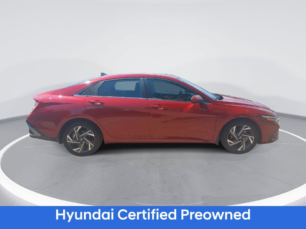 Certified 2025 Hyundai Elantra SEL FWD image 4