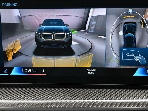 Used 2023 BMW XM AWD/4WD image 17