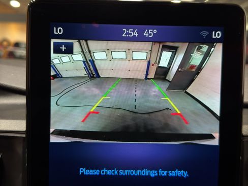 Used 2024 Ford Explorer ST w/ Technology Package image 32