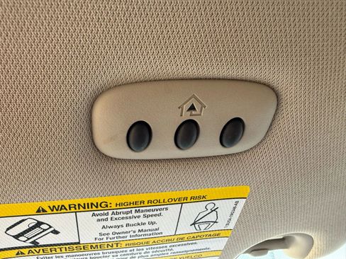 Used 2016 Lincoln Navigator Select image 18