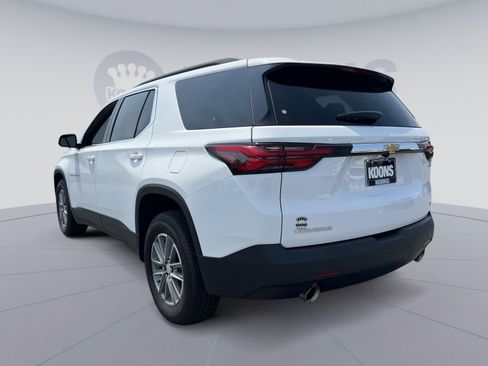 Used 2023 Chevrolet Traverse LT FWD image 4