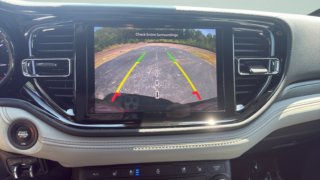 Used 2021 Dodge Durango R/T w/ Technology Group RWD image 25