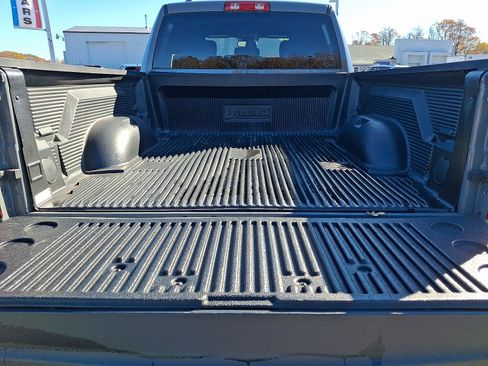 Used 2022 RAM 1500 Classic Warlock w/ Ceramic Gray Warlock Package image 28