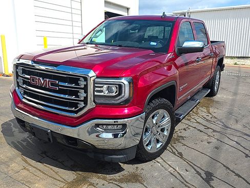 Used 2018 GMC Sierra 1500 SLT image 2