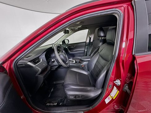 Used 2019 Toyota RAV4 Limited w/ Advanced Technology Package FWD image 13