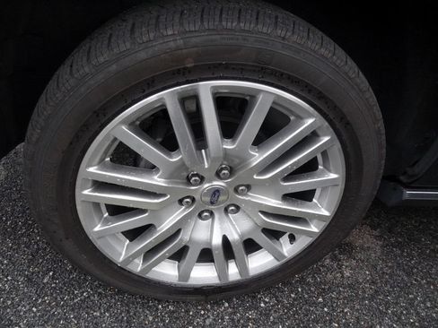 Used 2024 Ford Expedition Max Limited AWD/4WD image 10