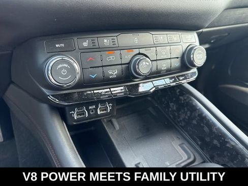 Used 2023 Dodge Durango R/T AWD/4WD image 8