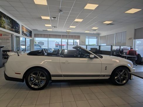 Used 2012 Ford Mustang Shelby GT500 w/ Electronics Pkg RWD image 4