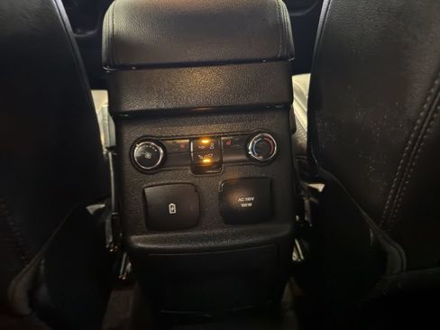 Used 2019 Ford Explorer Limited w/ Class III Trailer Tow Package AWD/4WD image 17
