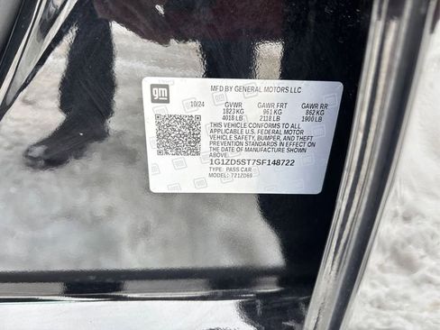 Used 2025 Chevrolet Malibu LT FWD image 17