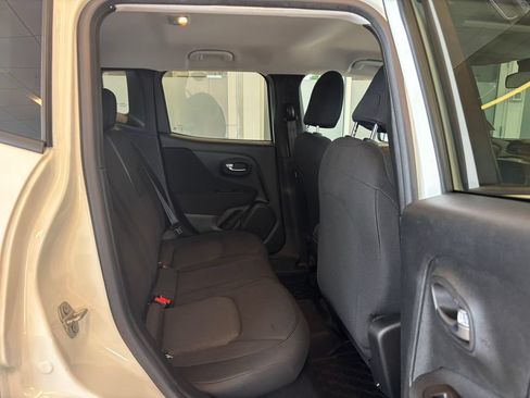 Used 2021 Jeep Renegade Sport w/ Sport Appearance Group AWD/4WD image 24